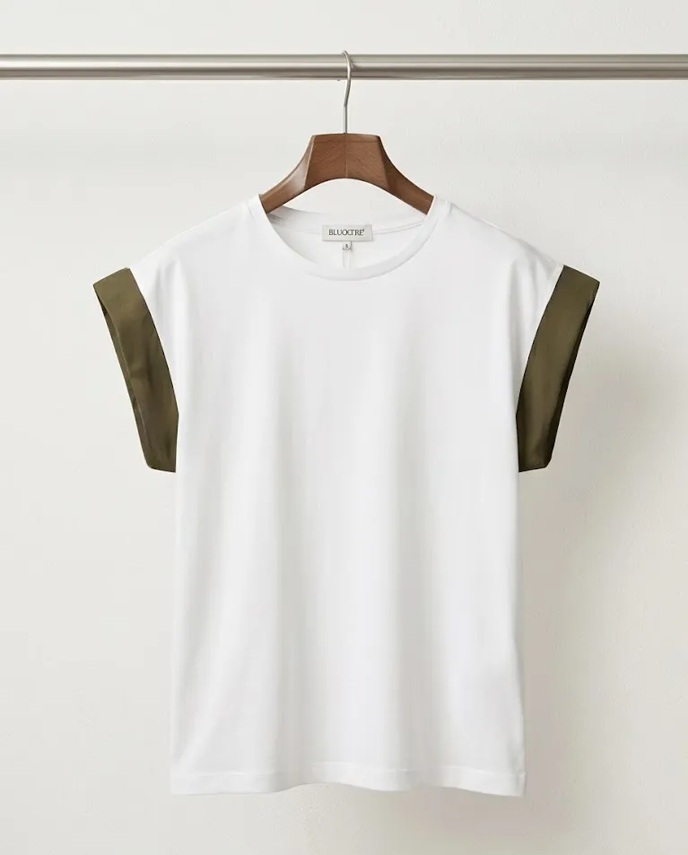 T-shirt bluoltre in cotone dettaglio manica donna