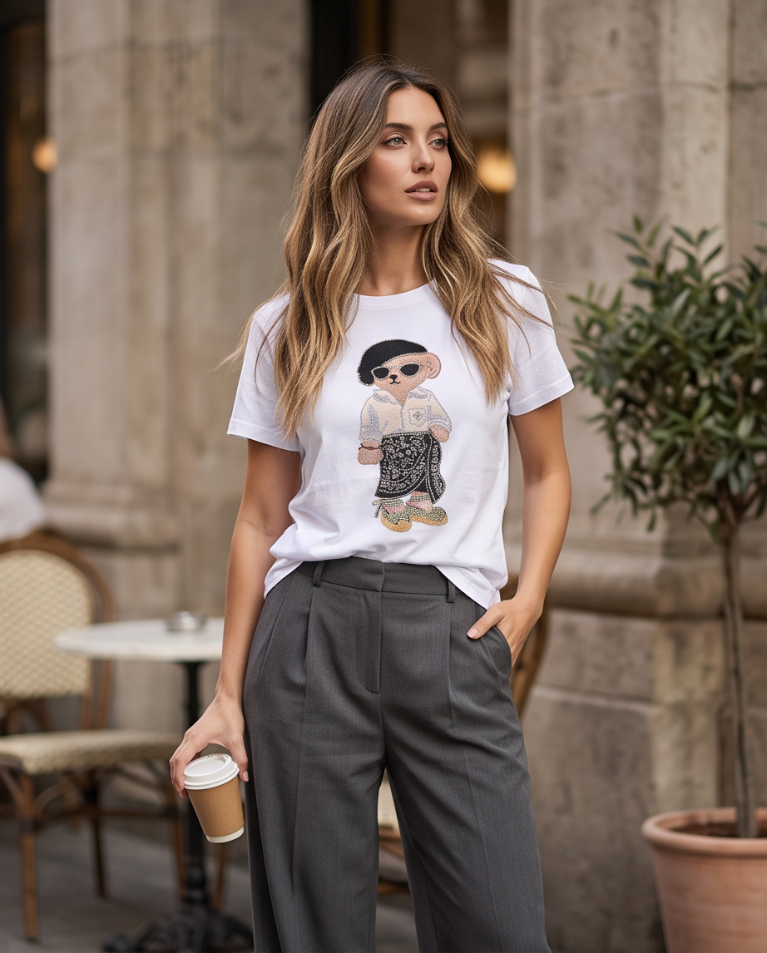 T-shirt stampata con strass maglia donna
