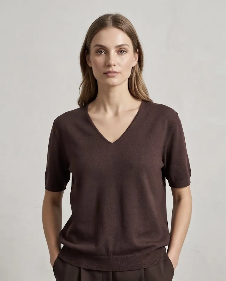 Maglioncino morbido manica corta scollato donna