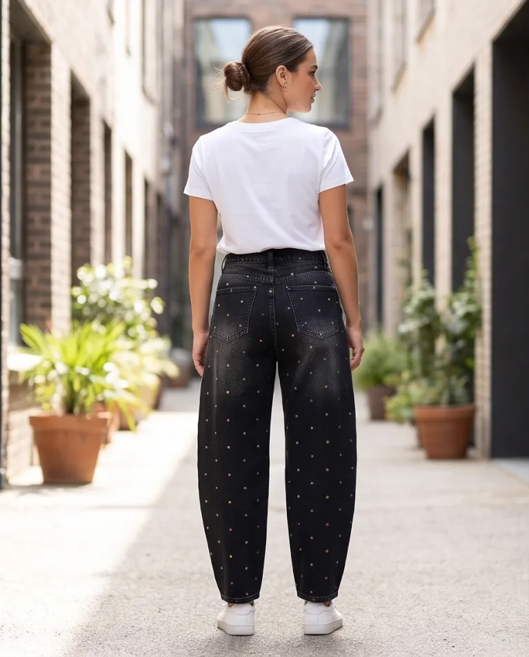Jeans nero ballon ricamo fiorellini donna