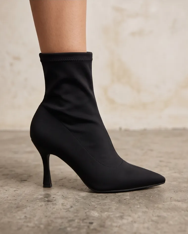 Tronchetto sagomato tacco 9 donna